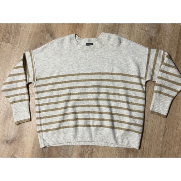 Vince Camuto Women's Crew Neck Pullover Sweater, Stripes, Medium - Picture 1 of 3